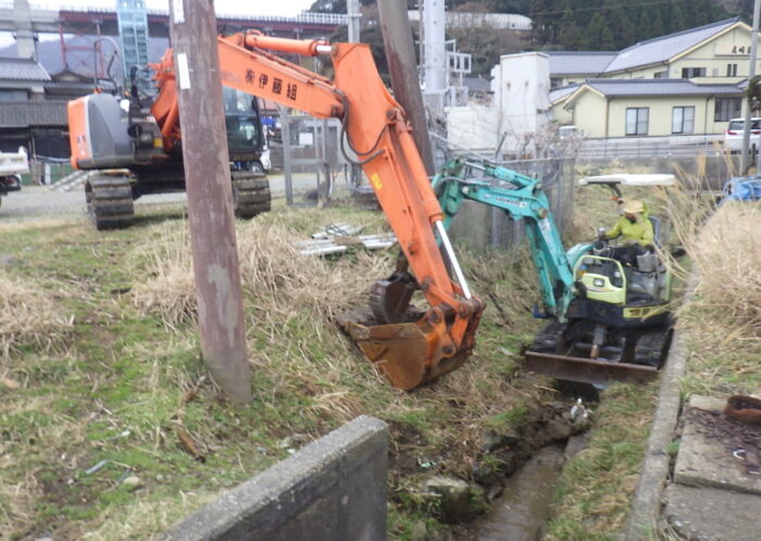 町道余部浜坂線ほか側溝修繕工事